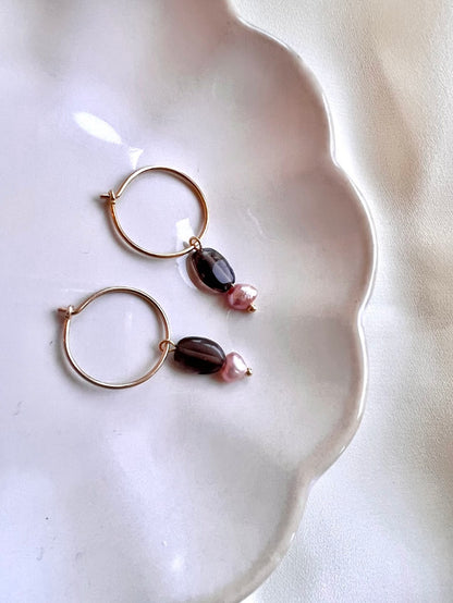 Oorbellen Earth, rookkwarts, lila parel