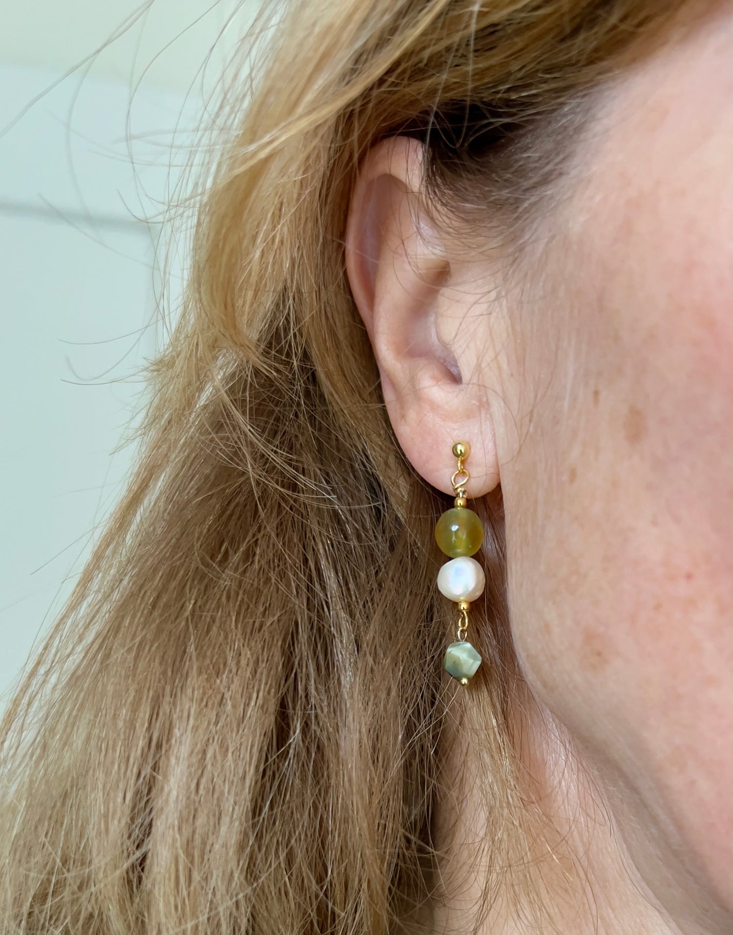 Oorbellen Little Olives, groene agaat, tijgeroog, parel