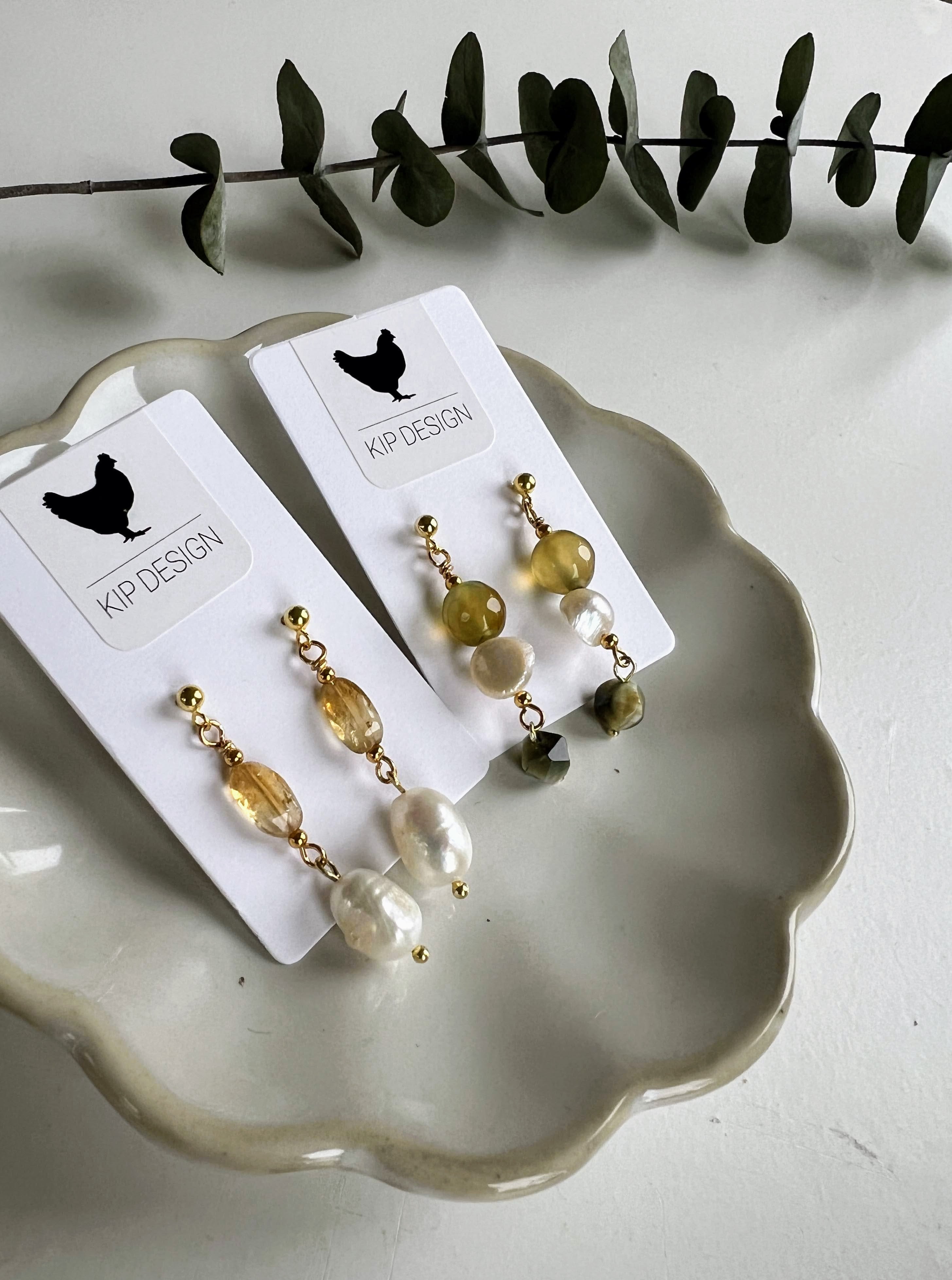 Oorbellen Little Olives, groene agaat, tijgeroog, parel