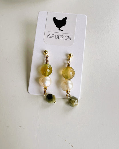 Oorbellen Little Olives, groene agaat, tijgeroog, parel