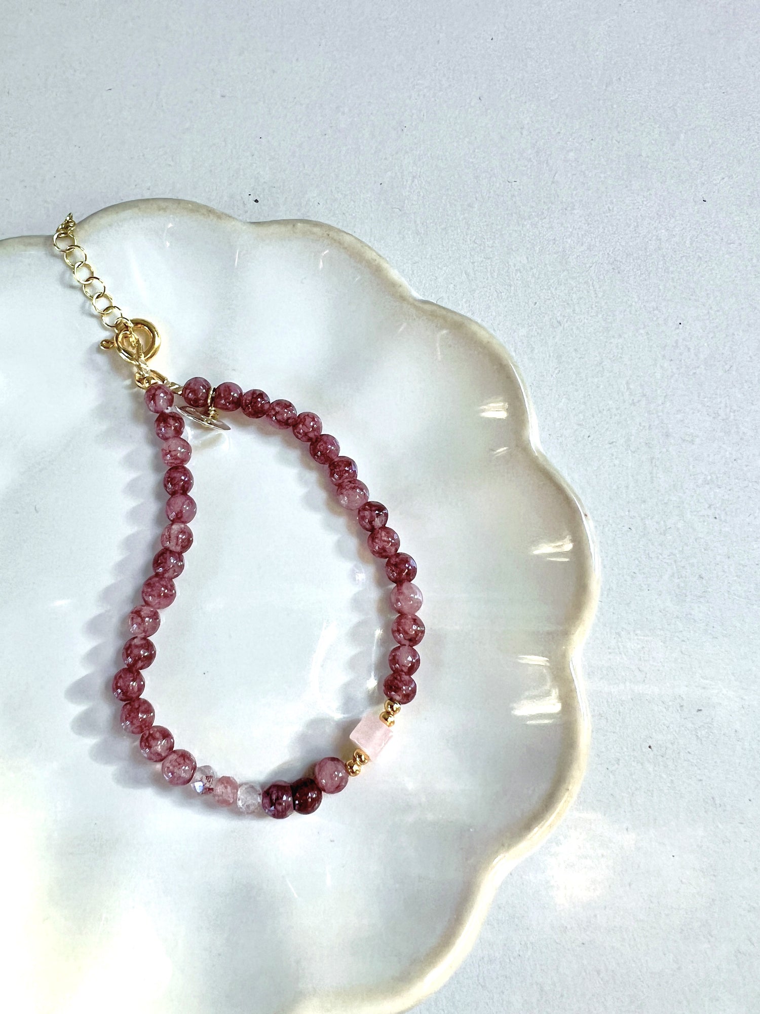 Armband Balance, lila lepidoliet, rozekwarts en aardbeienkwarts
