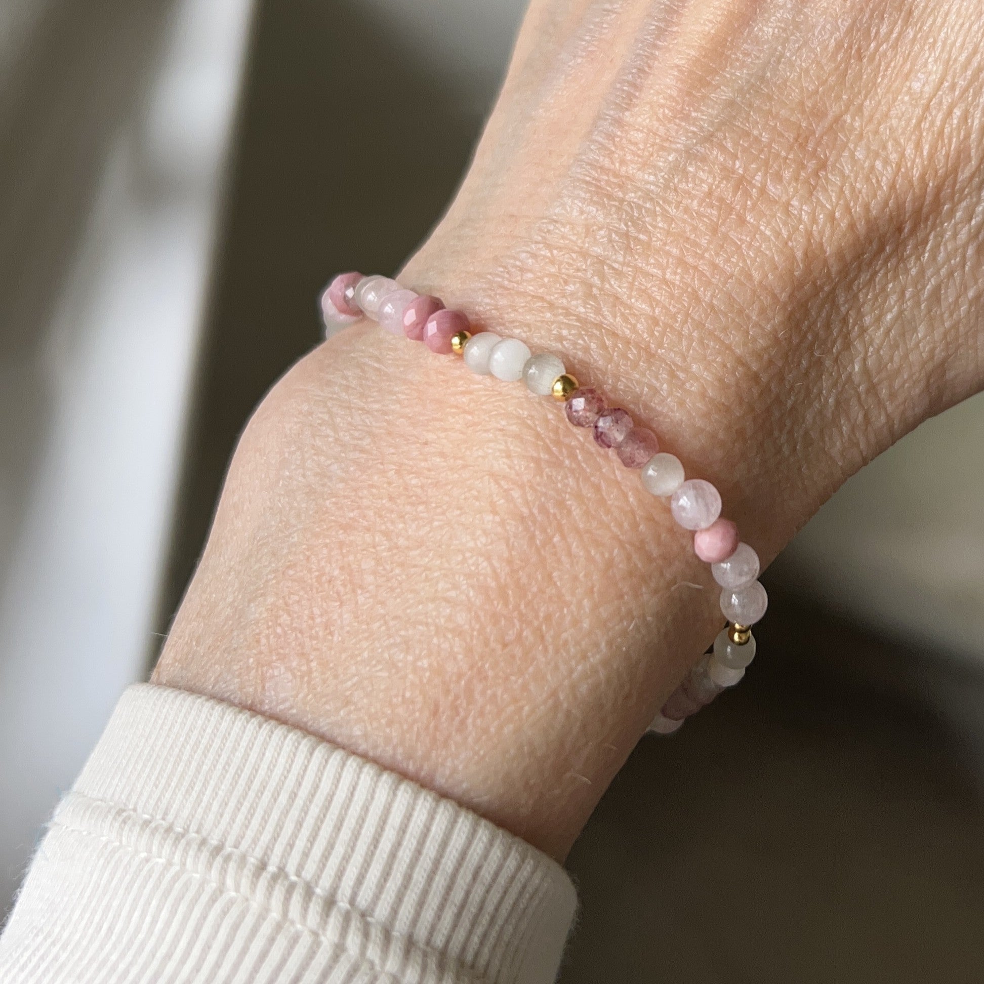 Jacky Moments: Healing, lichtroze morganiet