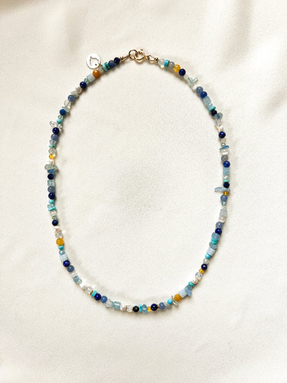 Ketting In Blue, aquamarijn, parel, lapis lazuli