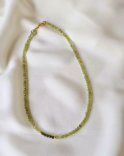 Ketting Your Own Way,  groene peridoot