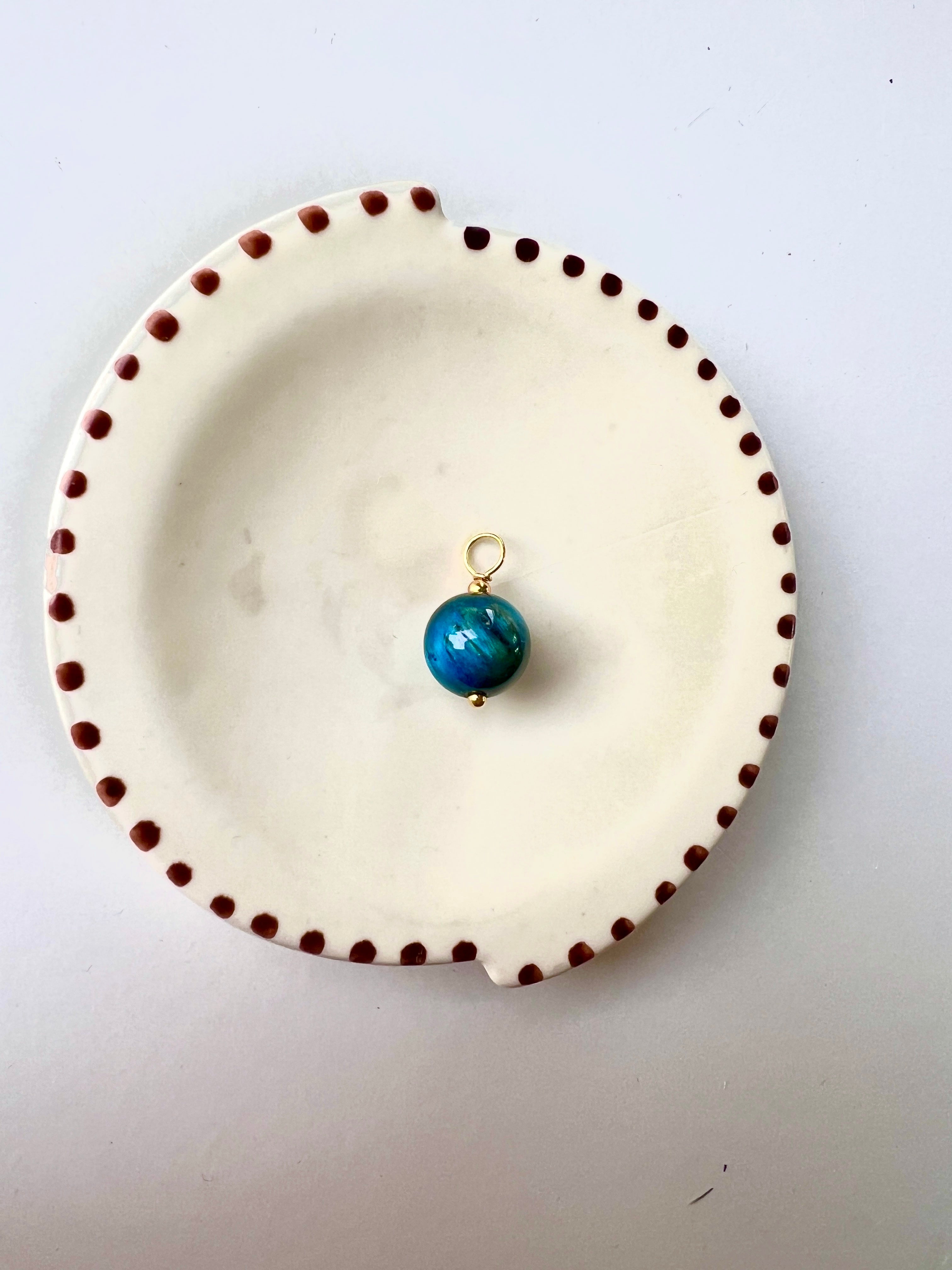 1 Oorringbedel Paradise, gekleurd blauw tijgeroog