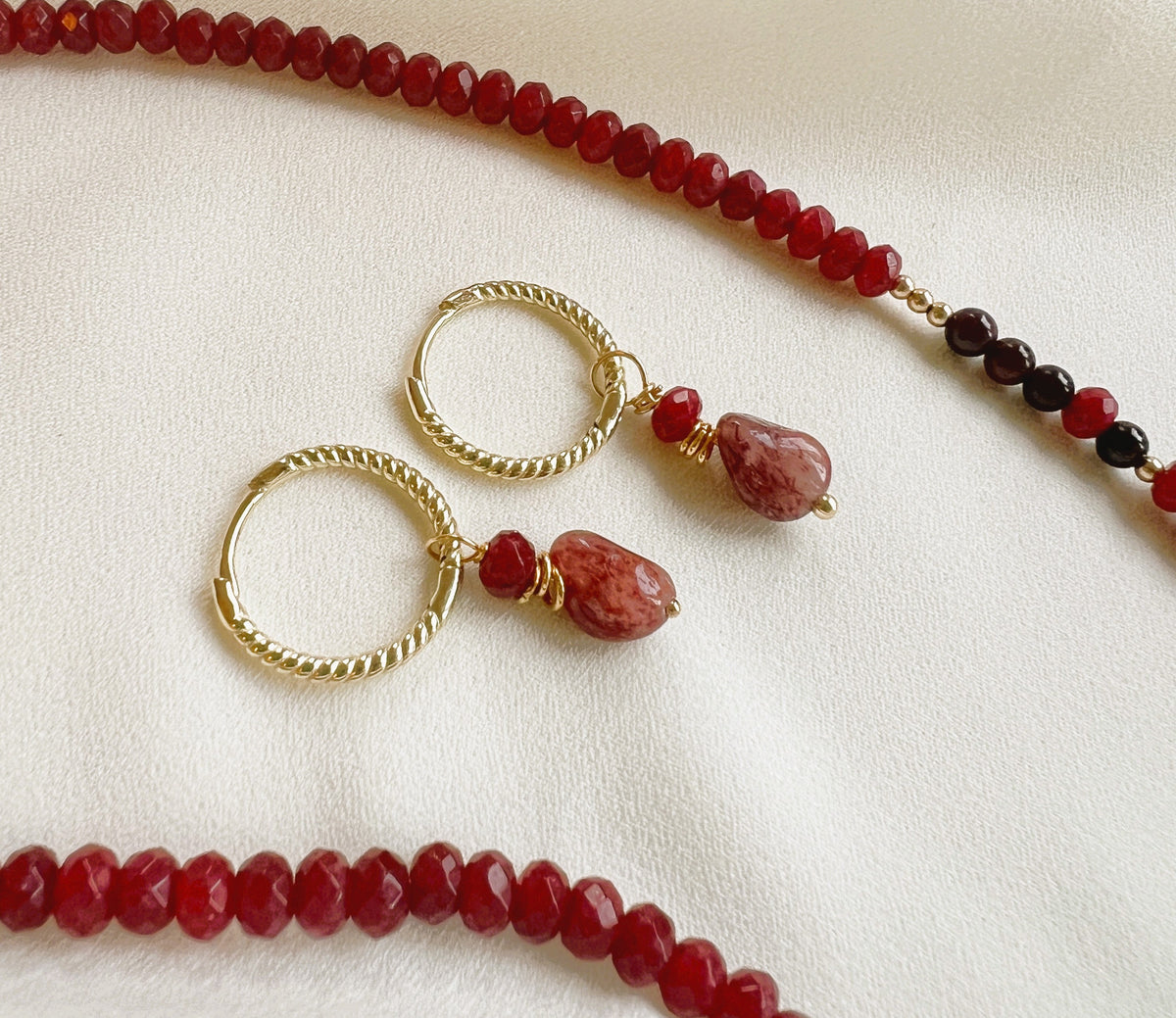 Set Full of Life, ketting&amp;oorbellen granaat