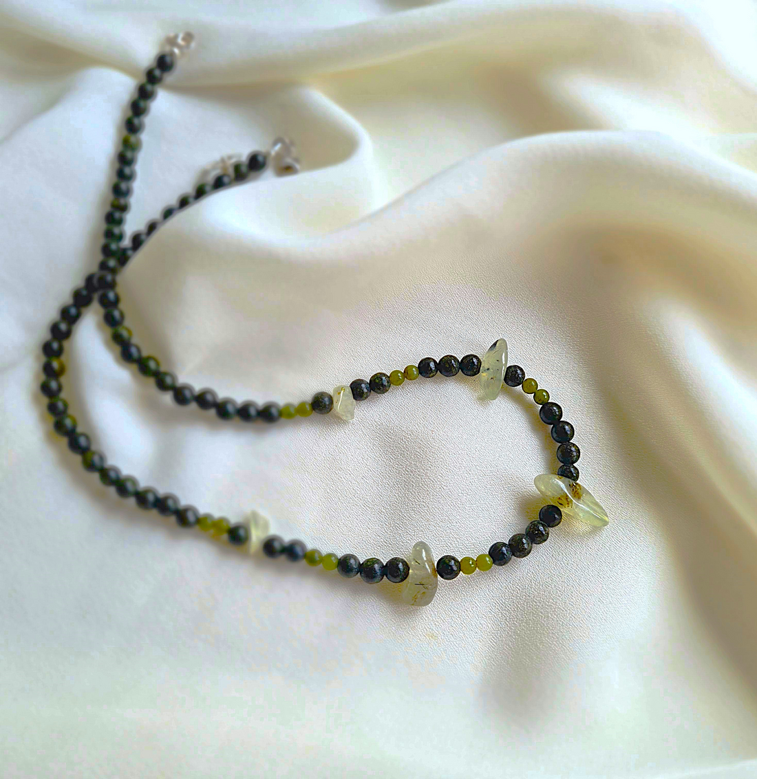 Ketting Green Path, groene zoïsiet, prehniet, serpentijn