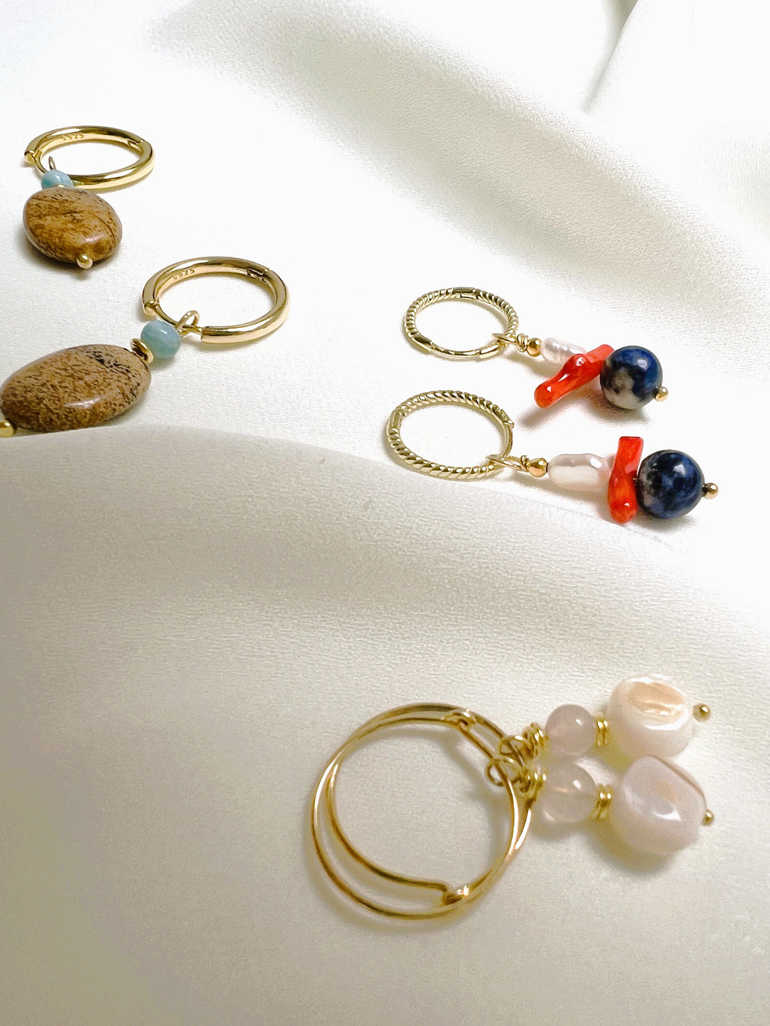 Oorbellen Delfts Blauw, koraal, parel, sodaliet
