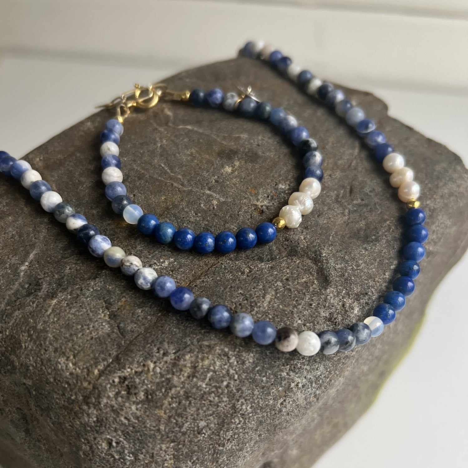 Set: Armband &amp; Ketting Happy Blues, lapis lazuli, parel, sodaliet