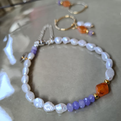 1 Oorbel Lilac Smile, carneool, lila jade, parel