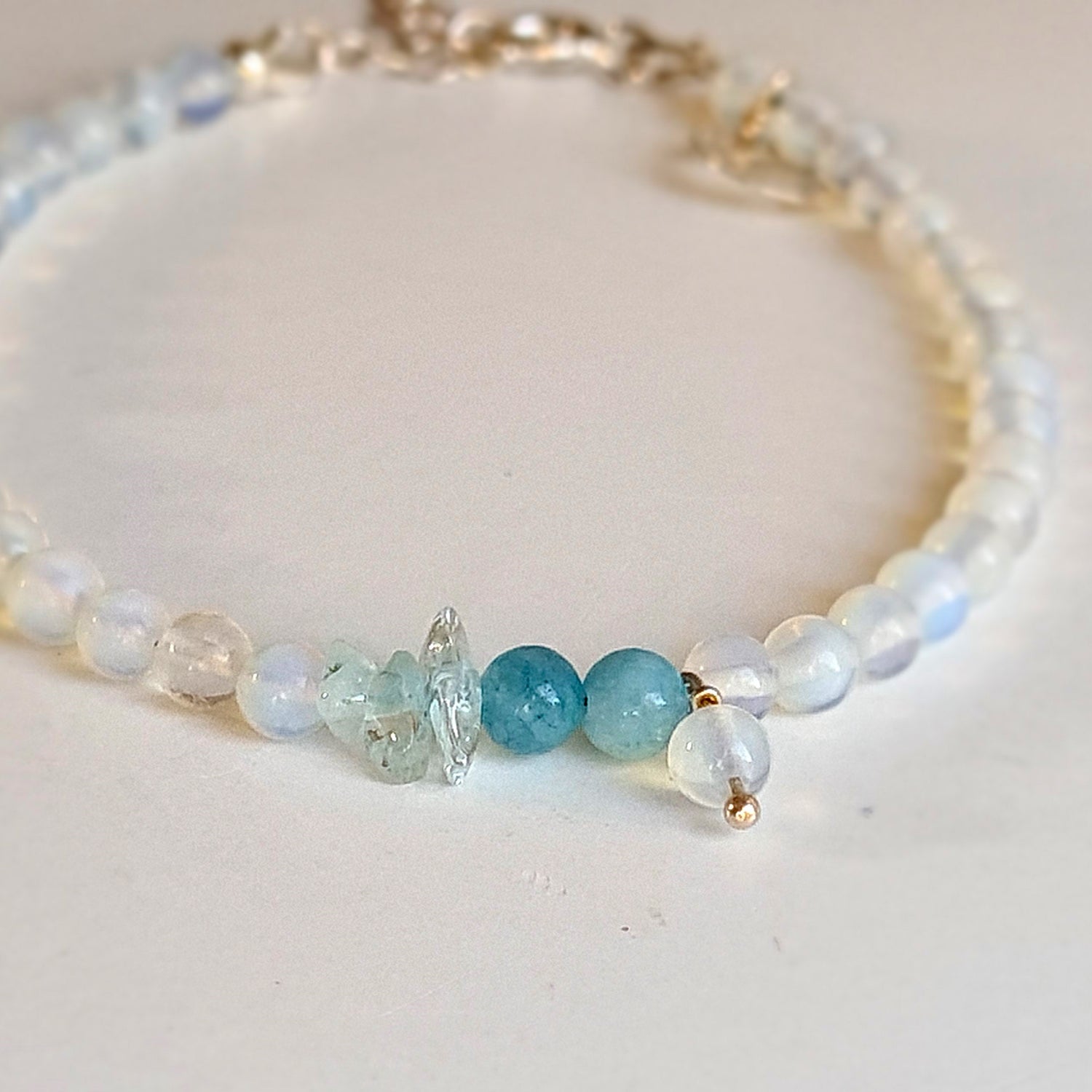 Armband Moon Heaven, blauwe maansteen, chalcedoon