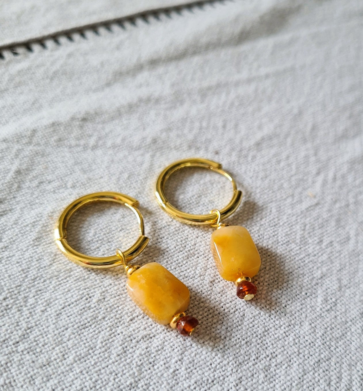 Gele Oorbellen Sunflower, gele calciet, carneool