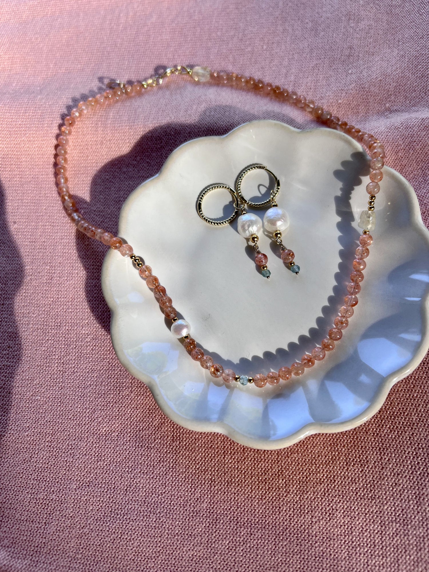 Set oorbellen &amp; ketting Sunshine, zonnesteen, parel