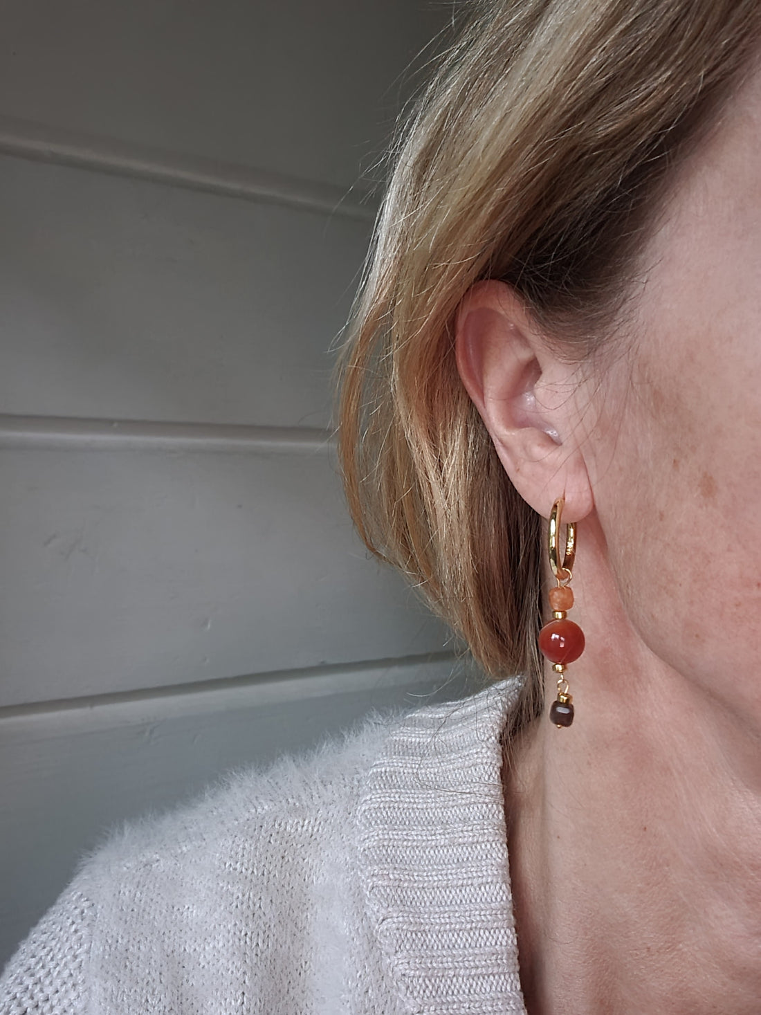 Oorbellen Warm Fire, oranje carneool, bruine toermalijn