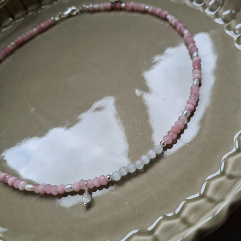 Ketting Pink Blossom, jade, parel, wit kattenoog