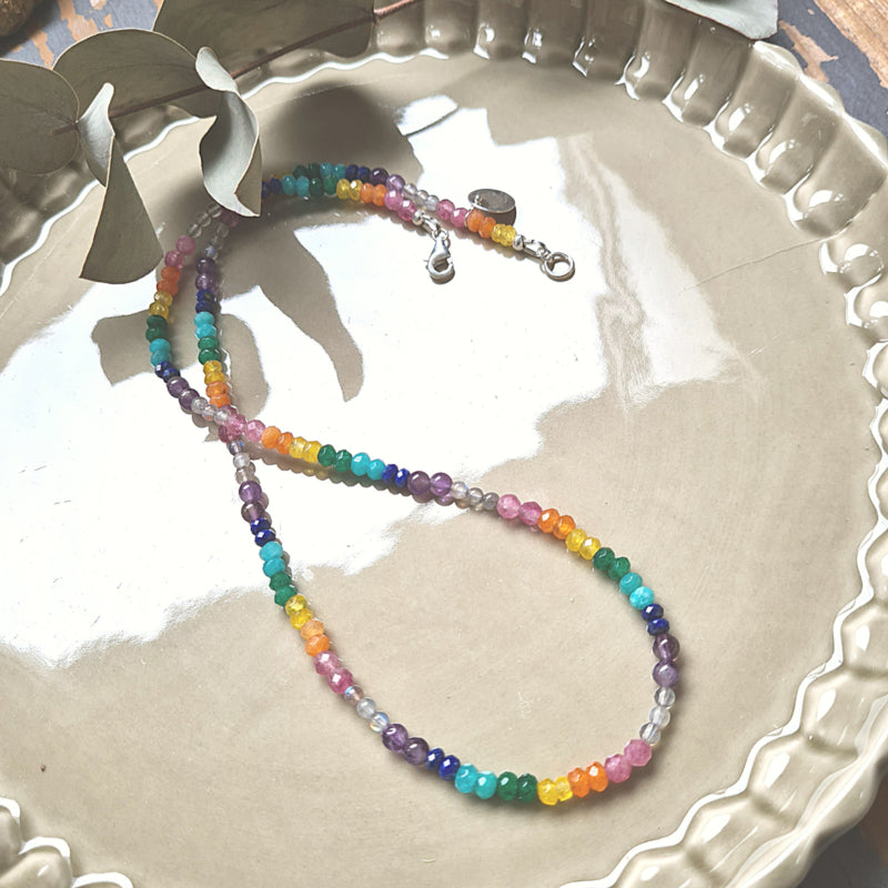 Ketting Rainbow, regenboog stenen, o.a. amethist, toermalijn, lapis lazuli