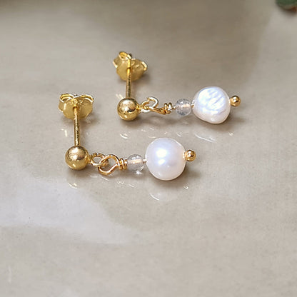 1 Oorbel Golden Pearl, parel, labradoriet