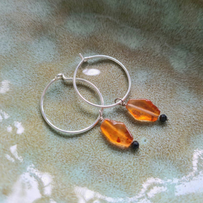 1 Oorring Tiny Ginger, agaat en spinel